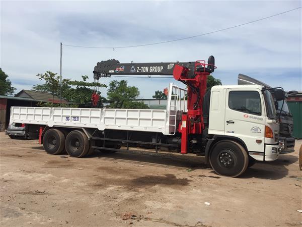 Xe Tải Hino FL8JTSL Gắn Cẩu ATOM 7 Tấn